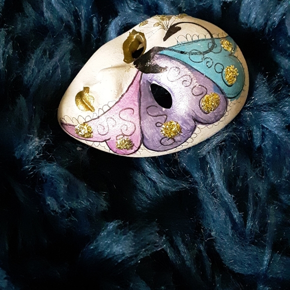 MASK BROOCH PIN MARDI GRAS VINTAGE - Picture 2 of 3